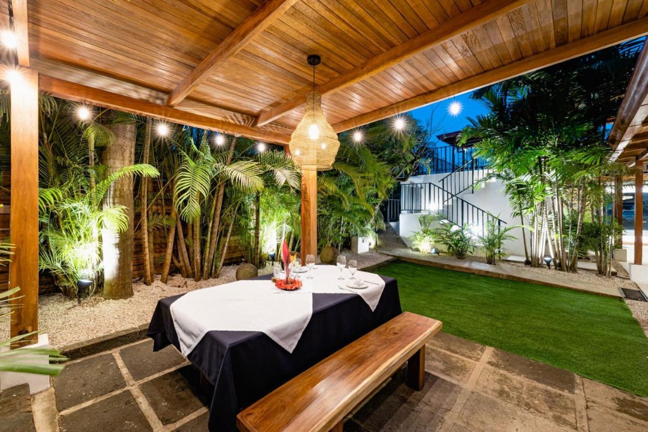 Cafe Playa Negra Hotel Exterior photo