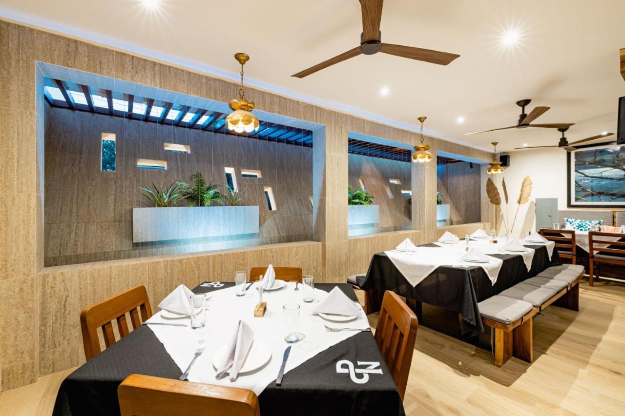 Cafe Playa Negra Hotel Exterior photo